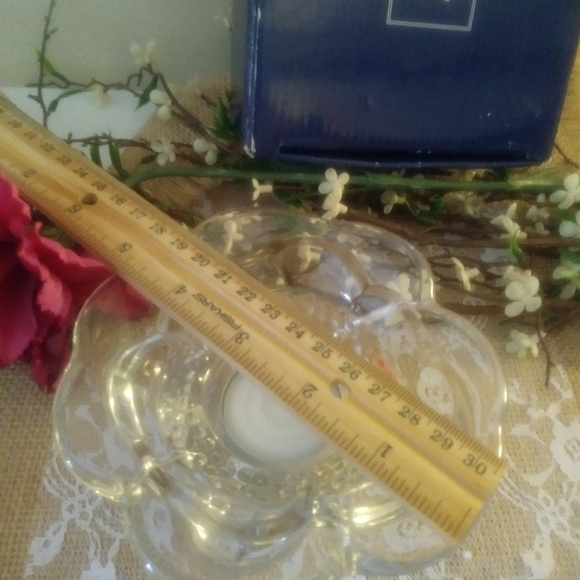 Mikasa Cleat Glass Tea Light - Picture 4 of 6